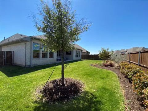 Exterior - 2221 Pinner Ct, Celina, TX 75009 photo 4 of 8