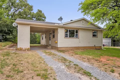 719 E Woodard St, Denison, TX 75021