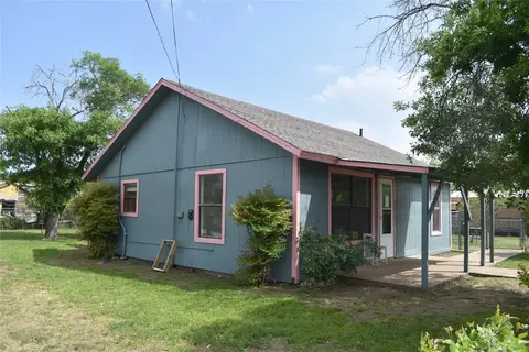 1701 Ruby, Brady, TX 76825 photo 3