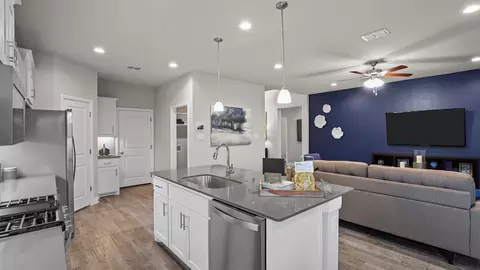 Kitchen - 100 Roundstone Rd, Fort Worth, TX 76052 photo 3 of 6