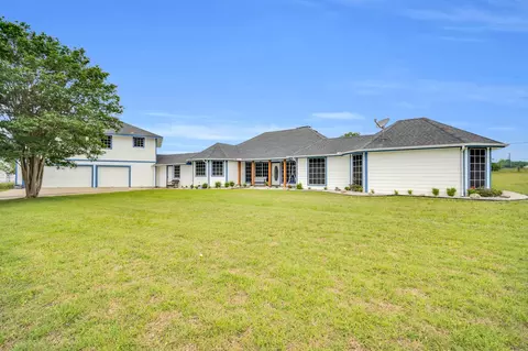 1035 Farrar Rd, Waxahachie, TX 75165