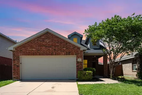 2003 Peony St, Heartland, TX 75126