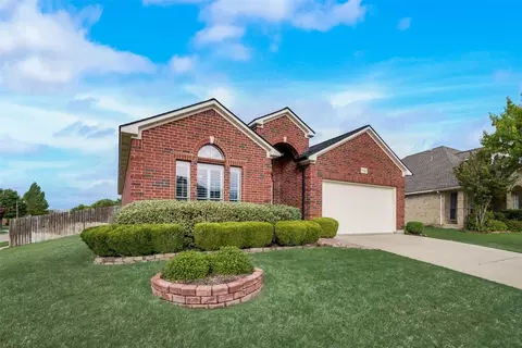 7704 Velvet Antler Trl, Arlington, TX 76002