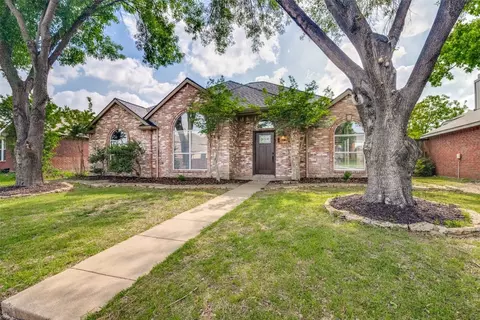 7041 Longo Dr, The Colony, TX 75056