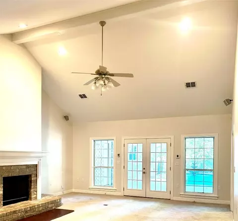 Living - 360 Chris Dr, Minden, LA 71055 photo 3 of 3