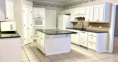Kitchen - 360 Chris Dr, Minden, LA 71055 photo 1 of 4