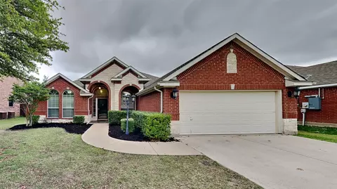 956 Sherry Ln, Saginaw, TX 76179