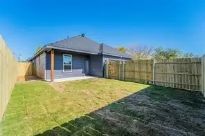 Exterior - 1002 S Pepperidge Dr, Lancaster, TX 75134 photo 6 of 6