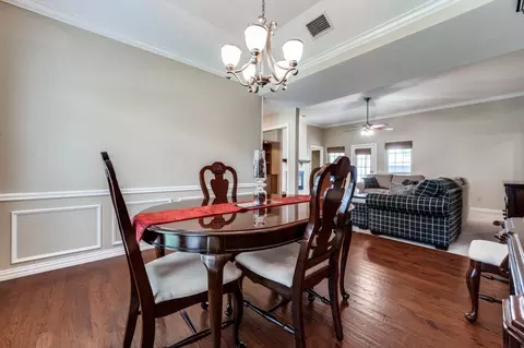 Dining - 9012 Silverdollar Trl, Irving, TX 75063 photo 2 of 3