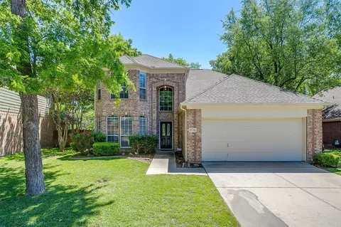 2731 Lakeside Dr, Burleson, TX 76028