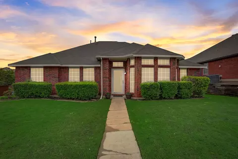 5072 Lake Vista Dr, The Colony, TX 75056