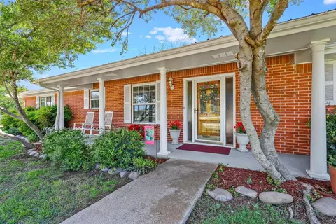 1600 Impala Dr, Crowley, TX 76036