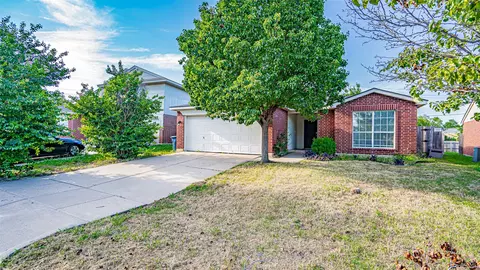 4605 Quarry Cir, Fort Worth, TX 76244