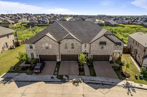 505 Somerset Dr, Lewisville, TX 75056