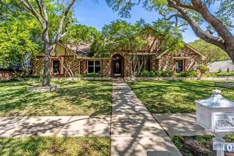 103 Palmer Cir, Lancaster, TX 75146