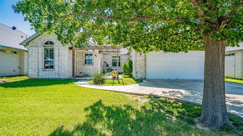 109 Ralph St, White Settlement, TX 76108