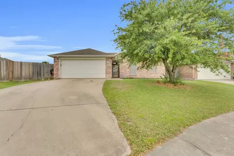 1202 Indian Wells Trl, Midlothian, TX 76065