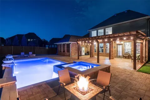 2518 Broadway Dr, Trophy Club, TX 76262