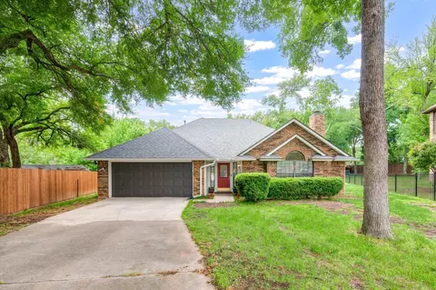 5047 Creekwood Dr, Flower Mound, TX 75028
