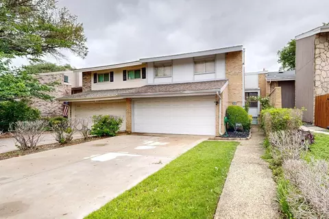 2961 Country Place Cir, Carrollton, TX 75006