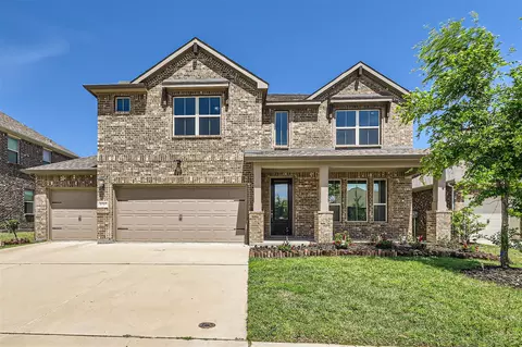 1717 Pleasant Knoll Trl, Aubrey, TX 76227