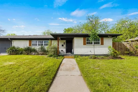 6815 Briley Dr, North Richland Hills, TX 76180