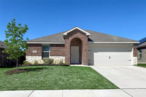 957 Glover Dr, Aubrey, TX 76227