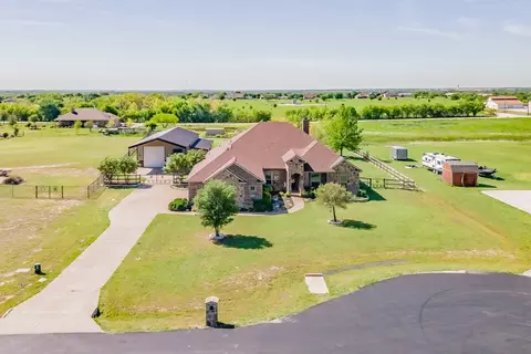5600 Virginia Dr, Dish, TX 76247