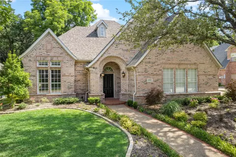 1202 Creekwood Dr, Garland, TX 75044