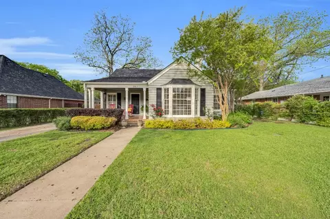 203 N Clay St, Ennis, TX 75119
