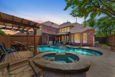 4919 Holly Tree Dr, Dallas, TX 75287