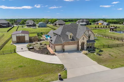 305 Crystal Creek Ln, Mckinney, TX 75071