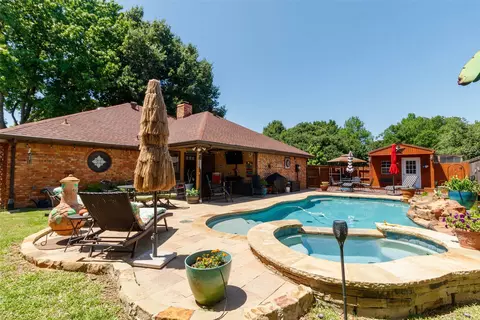 520 Brookside Dr, Grapevine, TX 76051 photo 31