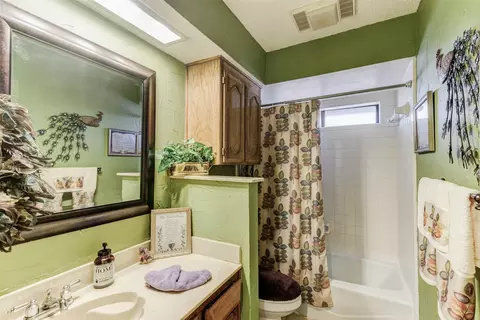 520 Brookside Dr, Grapevine, TX 76051 photo 24