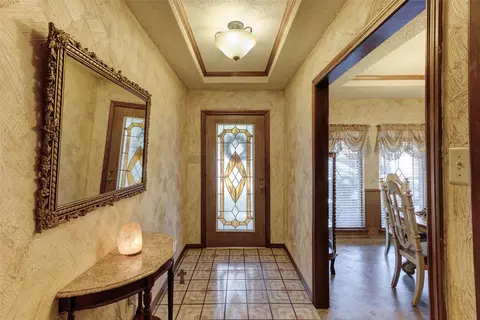 520 Brookside Dr, Grapevine, TX 76051 photo 6