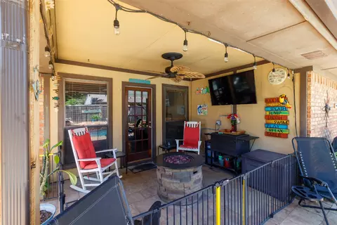 520 Brookside Dr, Grapevine, TX 76051 photo 28