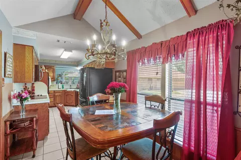 520 Brookside Dr, Grapevine, TX 76051 photo 17