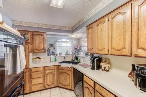 520 Brookside Dr, Grapevine, TX 76051 photo 14
