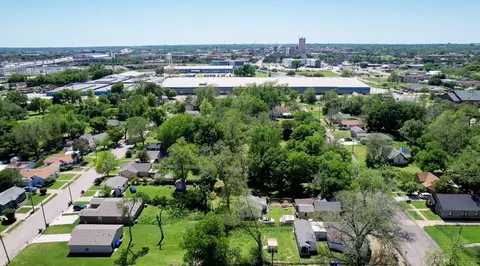 311 Spring St, Waco, TX 76704 photo 6