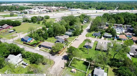 311 Spring St, Waco, TX 76704 photo 3