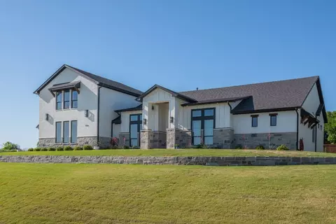 Exterior - 1420 Ranchview Rd, Argyle, TX 76226 photo 3 of 5