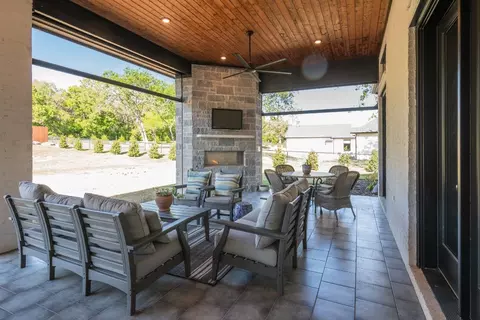 Exterior - 1420 Ranchview Rd, Argyle, TX 76226 photo 5 of 5