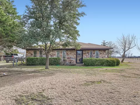 336 Crestview Dr, Red Oak, TX 75154