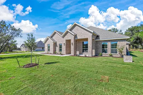 3940 Veal Station Rd, Weatherford, TX 76085