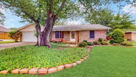 4304 Booth Calloway Rd, North Richland Hills, TX 76180