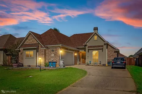 318 N Hampton St, Haughton, LA 71037