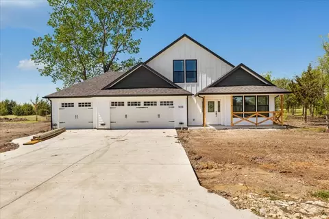 1038 Genesis Ln, Howe, TX 75459