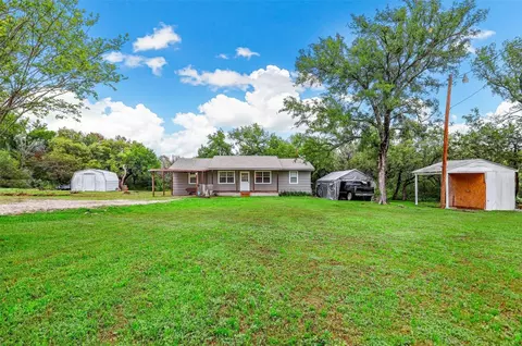 3240 Spring Ct, Weatherford, TX 76087