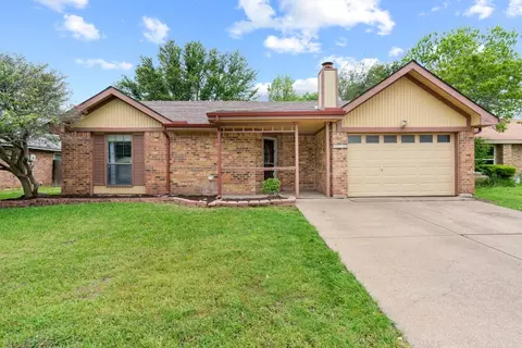 5316 Yaupon Dr, Arlington, TX 76018