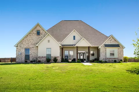 1486 Bucksnort Rd, Van Alstyne, TX 75495